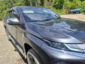 Kendaraan milik perusahaan PT Kristalin yang ditembak OTK