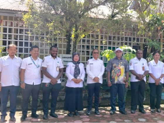Kepala Dinas Pendidikan dan Kebudayaan Provinsi Papua Tengah, Nurhaida, SE melakukan kunjungan kerja untuk meninjau pelaksanaan Tes Kemampuan Akademik (TKA) di sejumlah sekolah dasar di Kabupaten Nabire