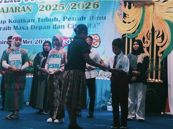 Daffa dan Naurah Raih Peringkat Teratas di SD Negeri 03 Nabire