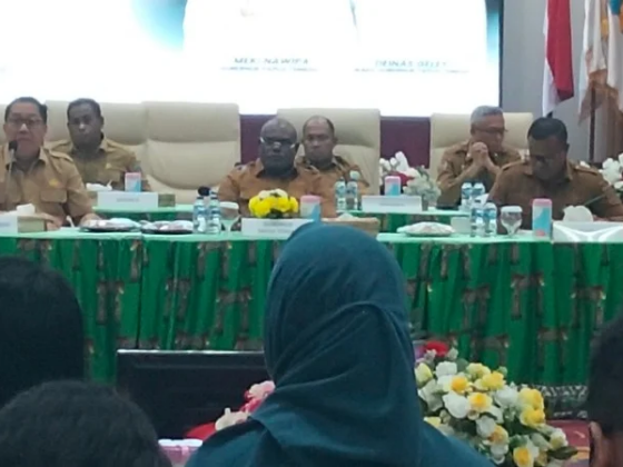 Dialog Nonformal ala Gubernur Meki Nawipa, Bahas Pendidikan hingga Persoalan Sosial di Papua Tengah
